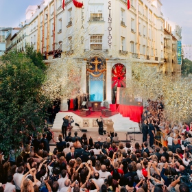 Da snoren blev klippet over i Madrids forfatterkvarter, markerede det en ny æra med religiøs frihed i Spanien, idet fremtrædende personer inden for justits, religion og menneskerettigheder bekendtgjorde, at Scientologi var håbet for deres land.