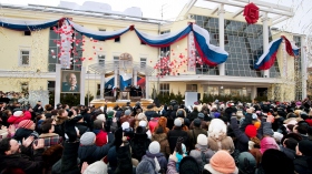 Den nye Scientologi kirke i Moskva blev indviet i overværelse af over 2.000 scientologer samt russiske embedsmænd, religiøse dignitarer og ledende forkæmpere for menneskerettigheder. Ceremonien betød indvielsen af den første større Scientologi kirke i Den Russiske Føderation.